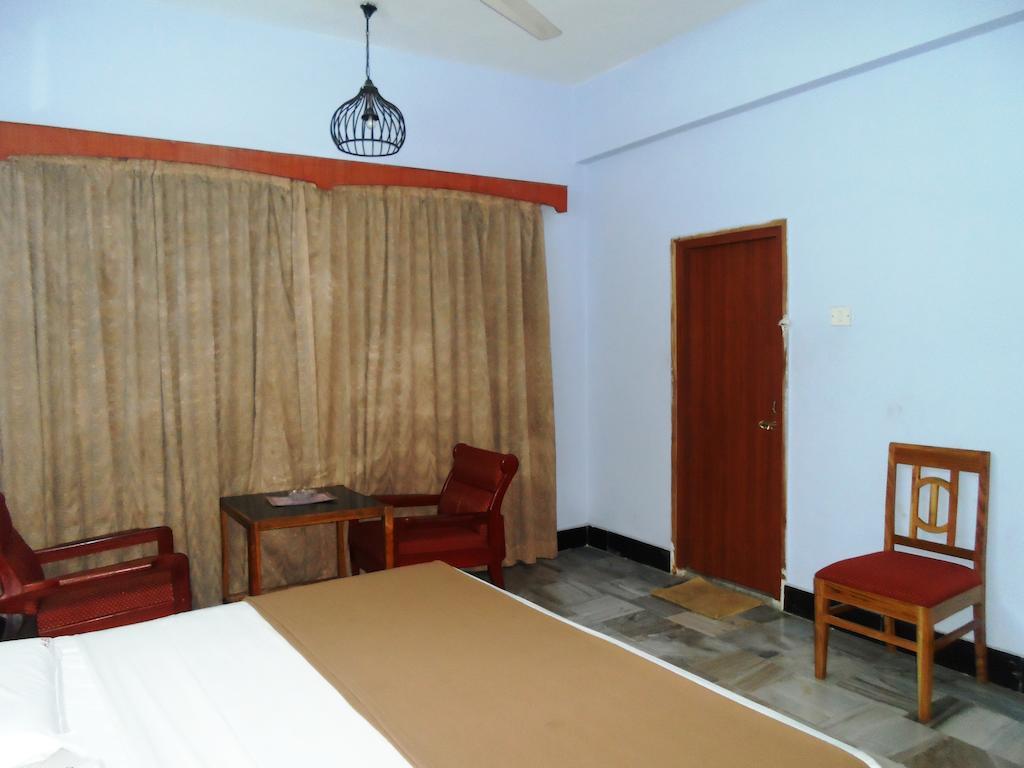 Hotel Bhimas Paradise Tirupati Cameră foto